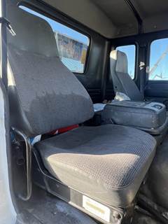 Isuzu FTR Right Seat