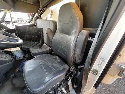 Kenworth T280 Left Seat