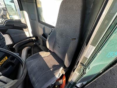 Mack Pinnacle CXU612 Left Seat for a Mack CXU612
