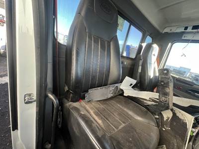 Peterbilt 579 Right Seat