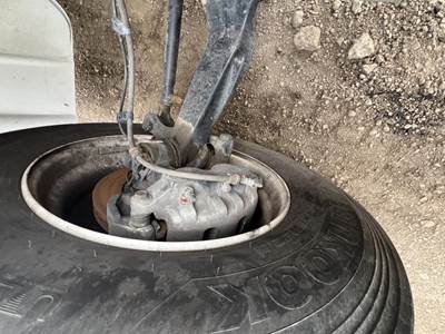 Freightliner M2 106 Right Spindle