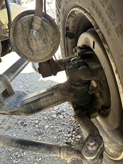 Freightliner M2 106 Right Spindle