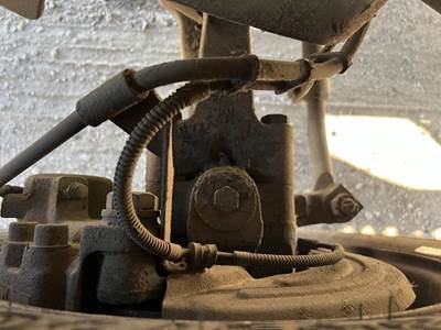 GMC C5500 Left Spindle