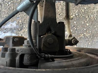 GMC C5500 Left Spindle