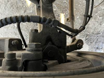 GMC C5500 Left Spindle