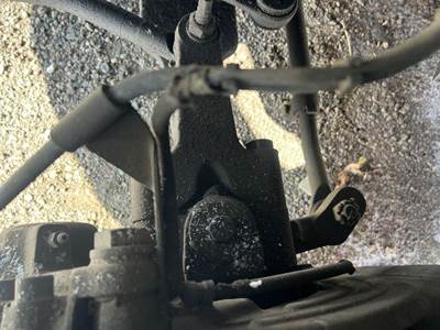 GMC C5500 Left Spindle