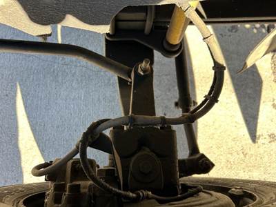 GMC C5500 Left Spindle