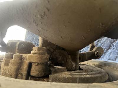 GMC C5500 Left Spindle