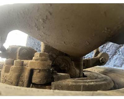 GMC C5500 Left Spindle