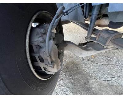 GMC C5500 Spindle