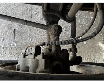 GMC C7500 Spindle