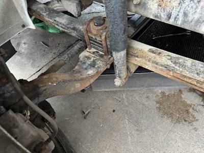 Hino 268 Right Spindle