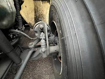 International 4300 Spindle