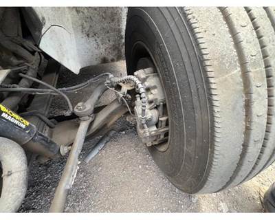 International 4300 Spindle