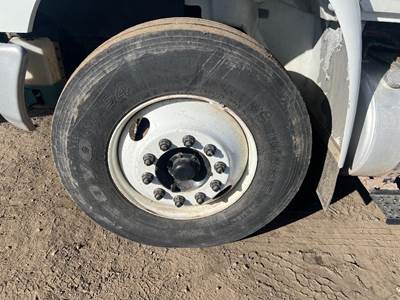 International 4400 Spindle