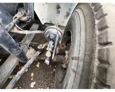 International 4400 Spindle