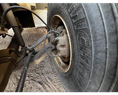 International 4700 Spindle