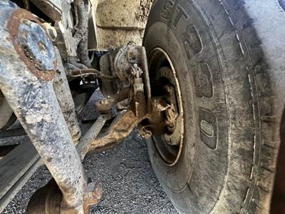 International 7500 Spindle