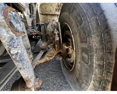International 7500 Spindle