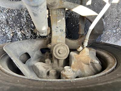 Isuzu NPR Left Spindle