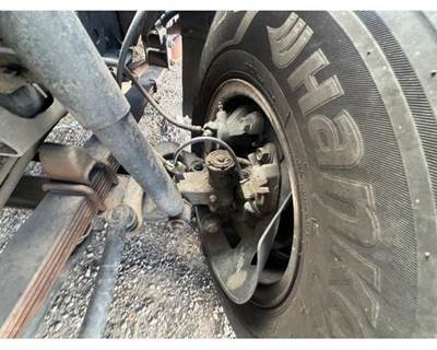Isuzu NPR Spindle