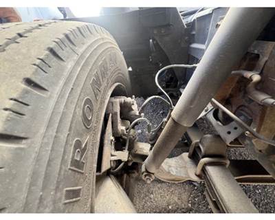 Isuzu NPR Spindle