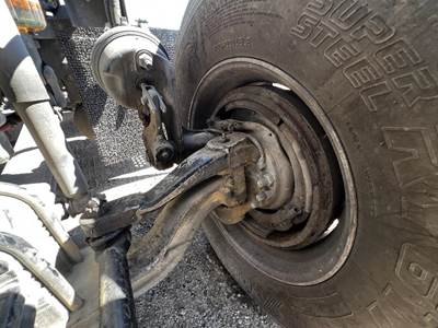 Kenworth T800 Spindle