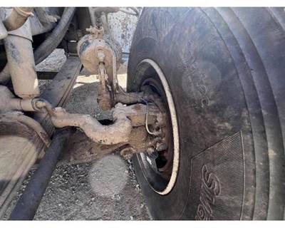 Peterbilt 365 Spindle