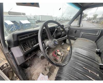 Ford F-800 Steering Column for a Ford F800