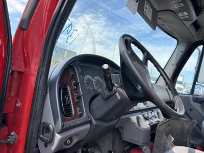 Freightliner M2 106 Steering Column