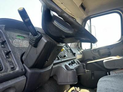 Freightliner M2 106 Steering Column