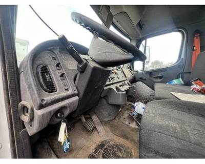 Freightliner M2 106 Steering Column