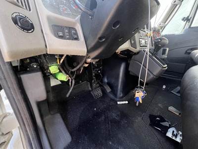 International 4300 Steering Column