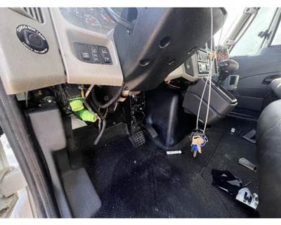 International 4300 Steering Column