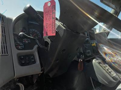 International 4400 Steering Column