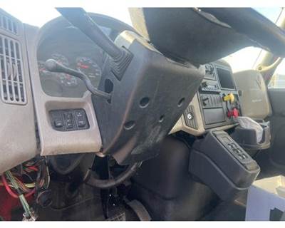 International 4400 Steering Column