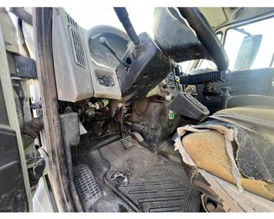 International 4400 Steering Column