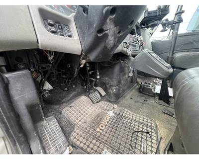 International 4400 Steering Column