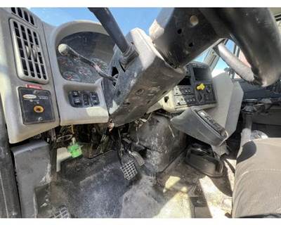 International 4400 Steering Column