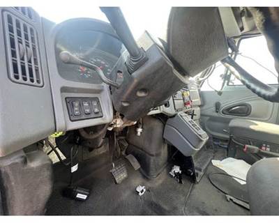 International 4400 Steering Column