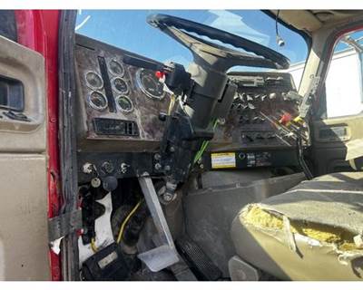 International Paystar 5500i Steering Column for a International 5500I