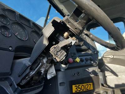 Mack Pinnacle CXU612 Steering Column for a Mack CXU612