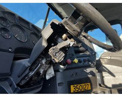 Mack Pinnacle CXU612 Steering Column for a Mack CXU612