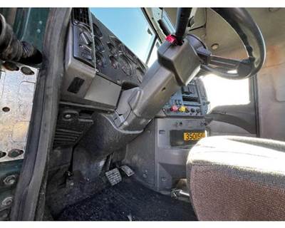 Mack Pinnacle CXU612 Steering Column for a Mack CXU612