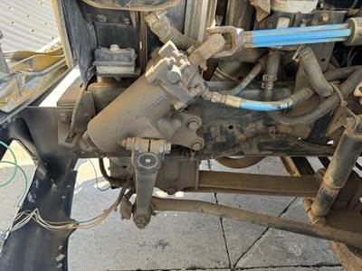 International 4300 Steering Gear / Rack