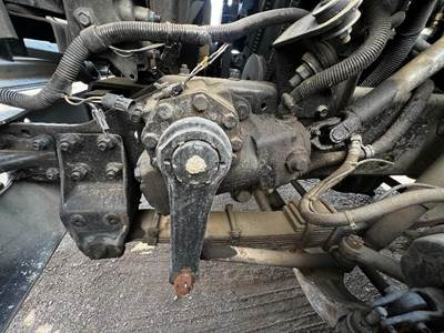 International 8100 Steering Gear / Rack
