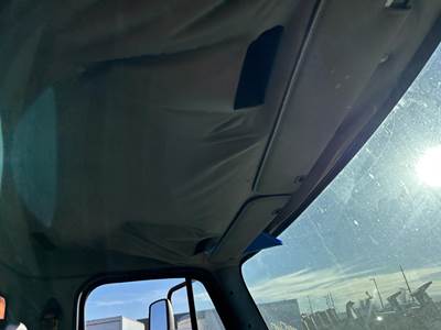 Freightliner M2 106 Interior Sun Visor