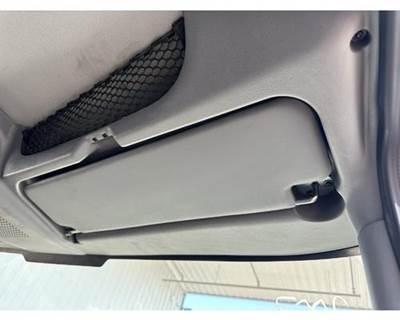 International 4200 Interior Sun Visor