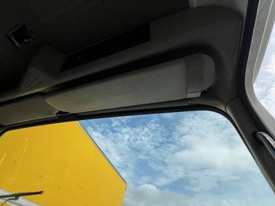 International 4700 Interior Sun Visor