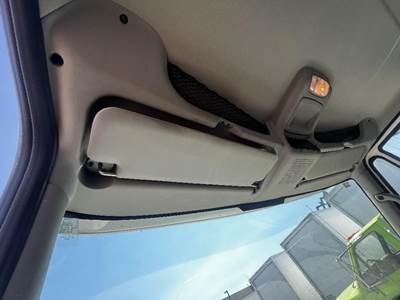 International 7500 Interior Sun Visor